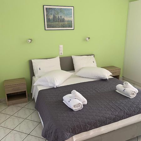 Eleftheria Studios And Apartments Acharavi  Buitenkant foto