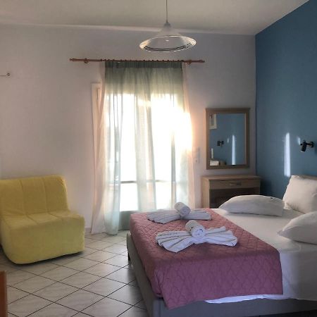 Eleftheria Studios And Apartments Acharavi  Buitenkant foto