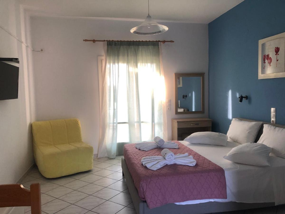 Eleftheria Studios And Apartments Acharavi  Buitenkant foto