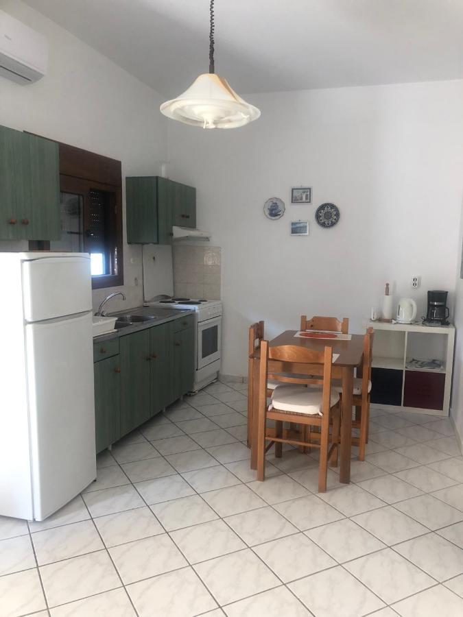 Eleftheria Studios And Apartments Acharavi  Buitenkant foto
