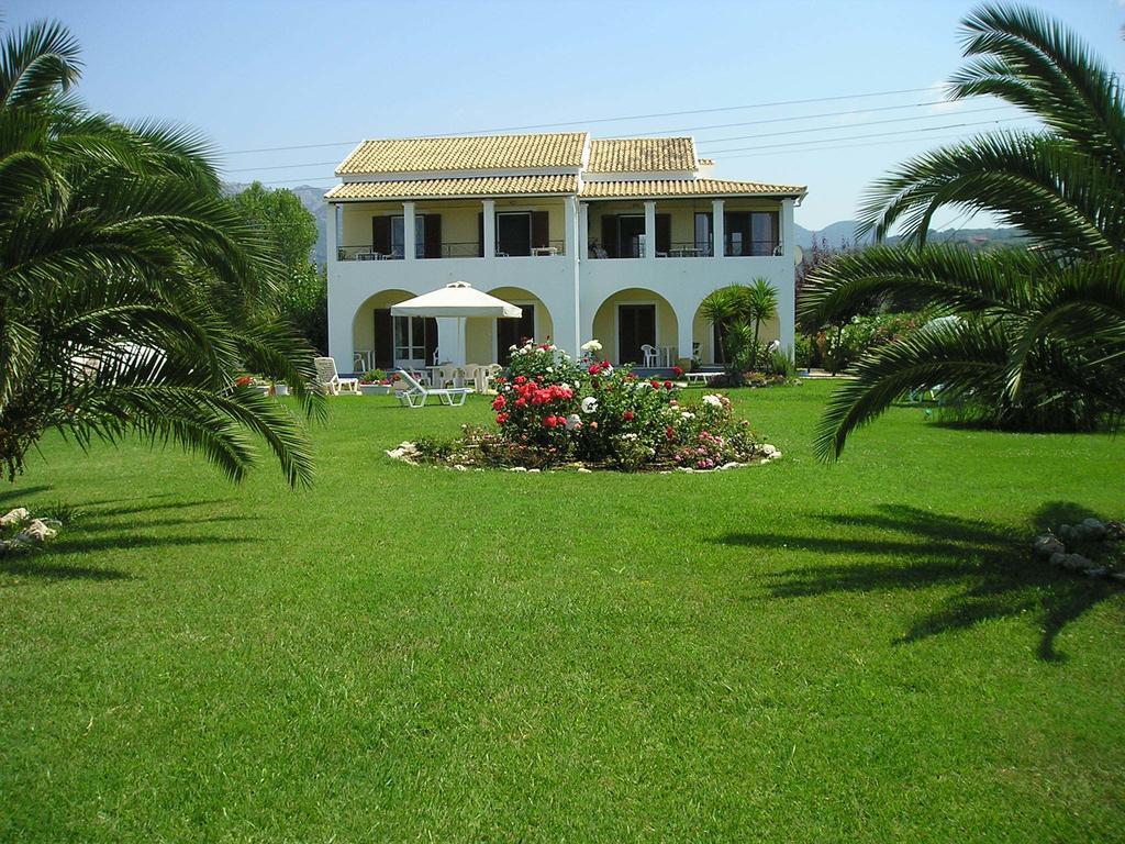 Eleftheria Studios And Apartments Acharavi  Buitenkant foto