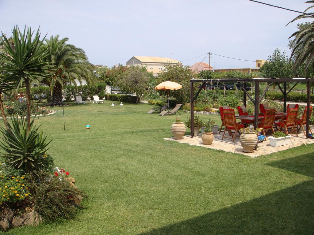 Eleftheria Studios And Apartments Acharavi  Buitenkant foto